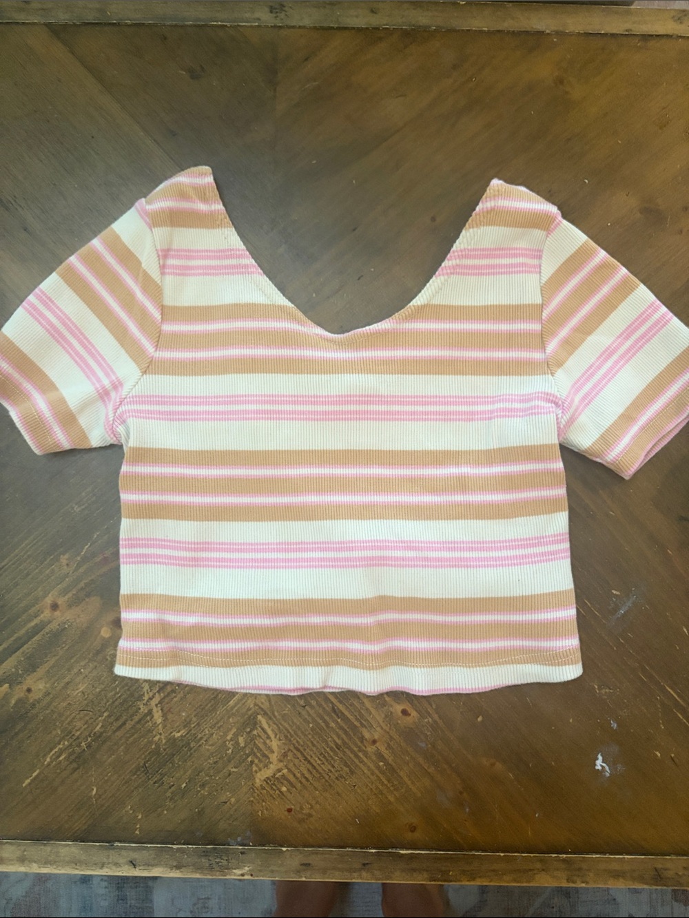 Roxy Striped Pink Cream and Tan V-Neck Short Sleeve Top